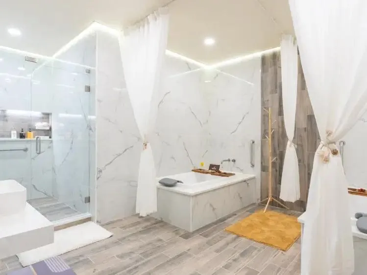 Bath and shower room