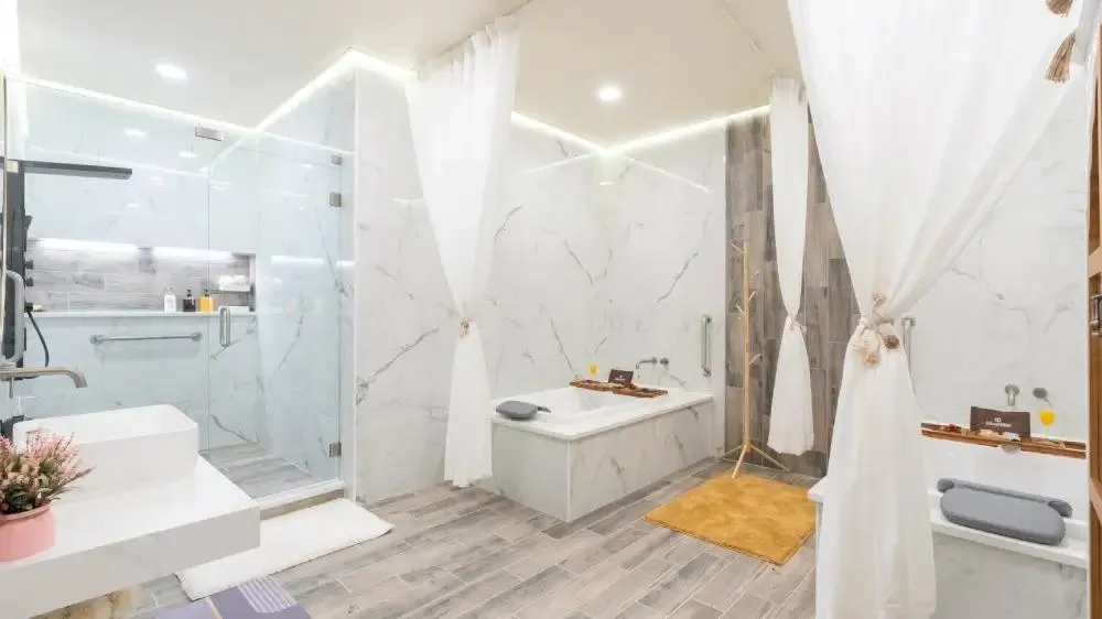 Bath and shower room