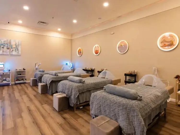 Main head spa treatment room