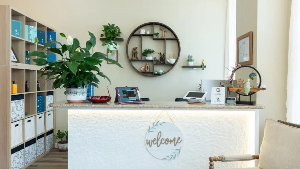 a photo of Vivian head spa front desk