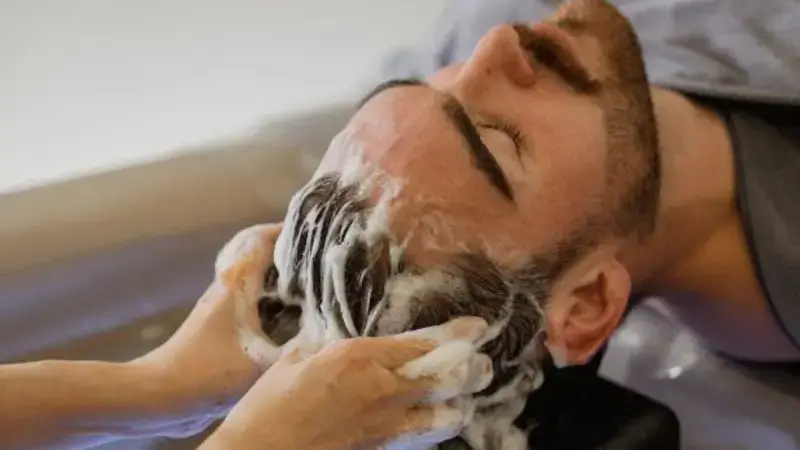 Vivian head spa service image for mens-scalp-detoxification-therapy