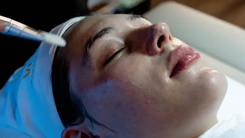 Vivian head spa service image for sensitive-skin-repair