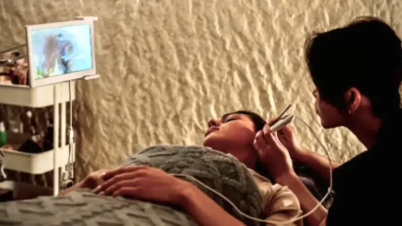 Vivian head spa service image for visual-ear-care